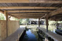 Chassahowitzka/Homossassa River Front With Two Kayaks - balcony