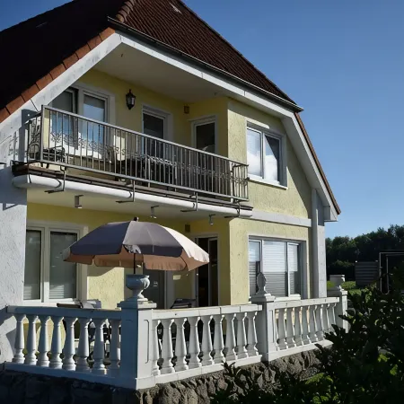 Haus zum Strand "Perle" in beautiful nature close to the Baltic Sea in Barendorf