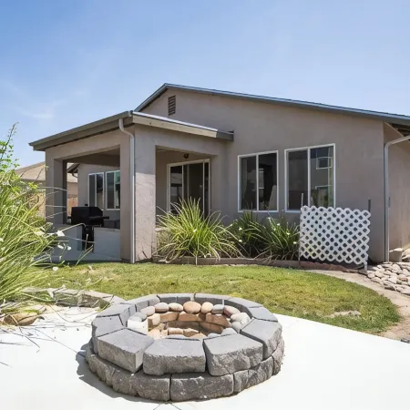 Tranquil and Spacious Family Haven by Sequoia & Kings Canyon National Park!