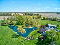 Peaceful 2Br Farm Stay - 10 Min to Grand Park - Homestays