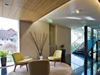 Hotel Zena Beauty & Shopping Center