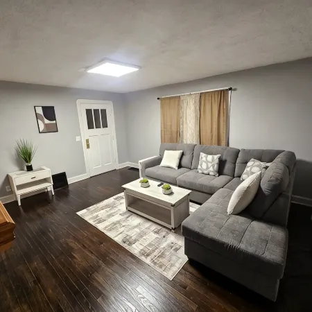 Cozy Home in Beautiful Berea: near Airport, IX Center, Parks, & Campus Отели в г. Берея
