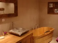 Au Refuge des 3 Ours - Chambres d'hôtes et Cabanes