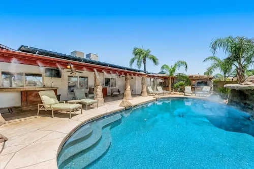 Backyard Oasis Ideal for Spring/Summer! Pool, Misters, Bluetooth Speakers + More