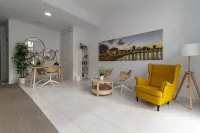 GuestReady - 05B Livian Suites Ext 4 Pax - 2 ดาว