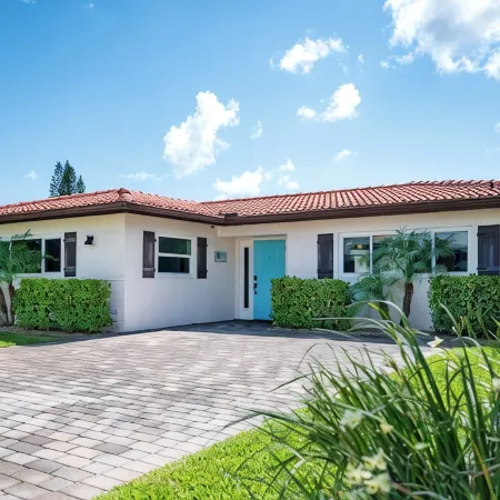 Charming Beach House with Private Pool Paradise~WALK TO THE BEACH!