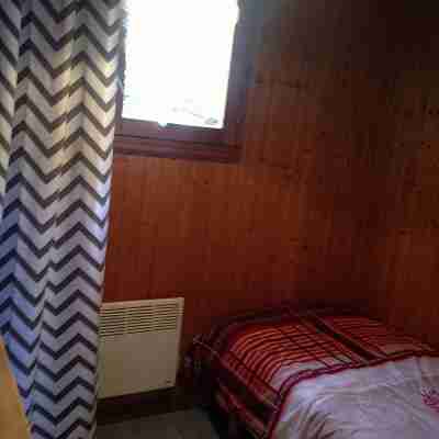 Small chalet 40m2 cocooning 2 bedrooms ( 2 persons )MORZINE Rooms