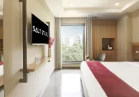 Saltstayz Select - Golf Course Road & Sector 57