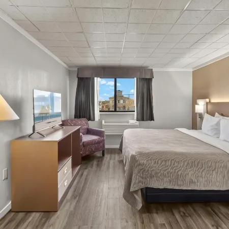 Quality Inn & Suites Downtown