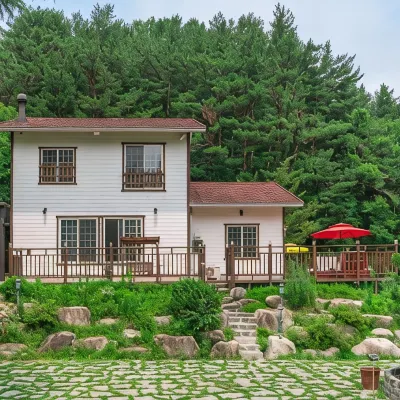 Gangneung The Mountain Pension Отели рядом с достопримечательностью «Музей Тэгваллён»