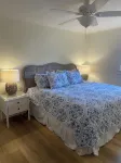距海灘僅數步之遙的新近翻新的度假屋! - 4 星級
