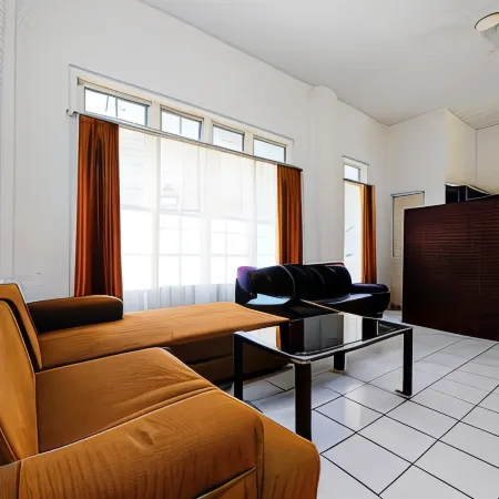 RedDoorz near Rita Super Mall Purwokerto 3