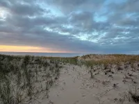 Beach Front Cottage - Lake Superior - 4-Star