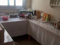 リビエラ ルームズ ヒマラのホテル