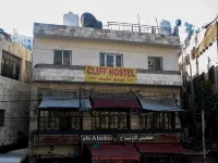Cliff Hostel Hotel a 
