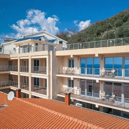 Apartments Raymond