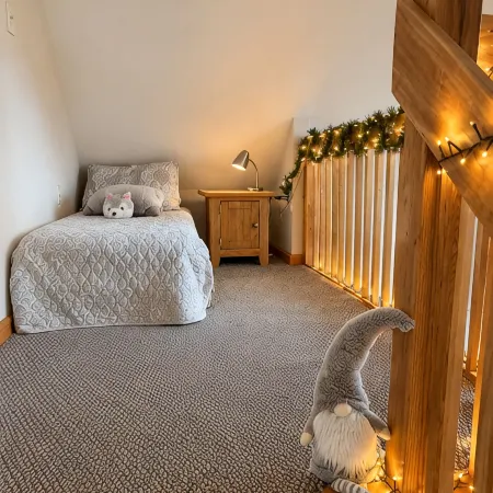 Cozy Family Getaway - Pet Friendly, Fire Pit, BBQ
