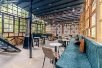 Duck Hotel - Homestays