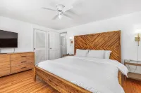 4Br Near Downtown Bristol w/ Yard & Parking - Wifi