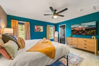 6BR Play Heaven! Movie Theater, Golf, Hot Tub