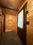 Charming 3-bedroom cabin in Madison, NH with private access to lake. - Wifi