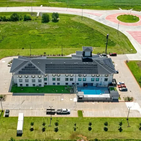 Garner Hotel NORMAN - UNIVERSITY AREA by IHG Отели в г. Макклейн Каунти