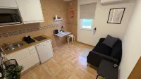 Studio for two guests with patio/terrace, air conditioning and wifi