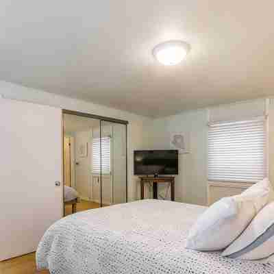 Sea View Laguna Cottage, Walk to Beach & Village, Fully-Equipped! Rooms