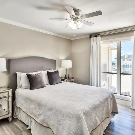 Sandpiper Cove Unit 2124! Beach Service Included! Beachfront! Sleeps 6!