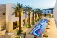 Vivienda Hotel Villas,  Hada Residences - สระว่ายน้ำแบบอินฟินิตี้