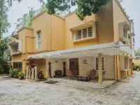 Hanu Reddy Residences Wallace Garden