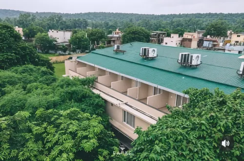 Safal Retreat - 주차장