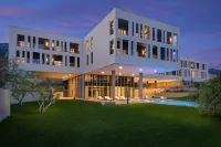 Hotel Salona Palace