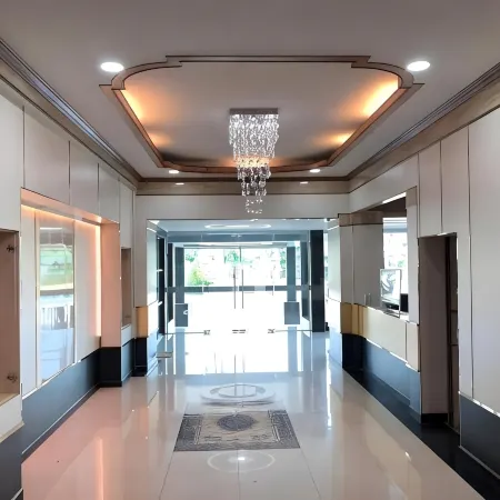 JRD Grand Place Lopburi Отели рядом с достопримечательностью «Пранг Сам Йот»
