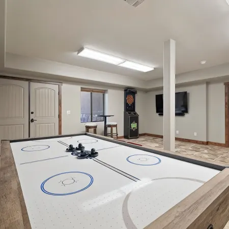 Canyon-View Retreat Minutes from Zion with Hot Tub, Game Room & Chef’s Kitchen