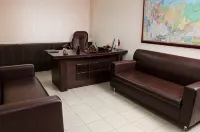 Mayak Mini-Hotel - خدمة نقل من وإلى المطار