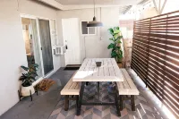 The Torrance Bungalow - ห้องครัว