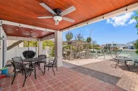 The Waterfront Relax House