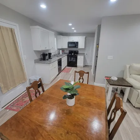 2 BR Beautiful new home near Mammoth Cave.
