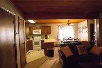 ANGEL FIRE ONE BEDROOM EASY WALK TO SKI LIFT!!