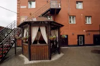 Ost-Roff Hotel - parking