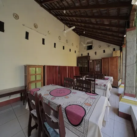 Dumas Guest House