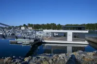 A lodge boat at Guidel-Plages marina - 3-Star