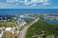 2 Bedroom Bungalow With Hot Tub Near Indian Rocks Beach - 4-Sterne