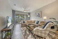 Luxury GreenLinks Condo: Top Rated Golf, Resort Pool,LakeView - close to beaches - 4-Star