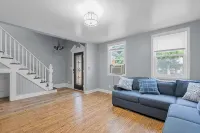 4 bedroom home near Downtown GR