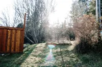 Sooke Bnb. the Otter Point Getaway. Relax & Rejuvenate in Nature. 5Min to Sooke. - Bungalows