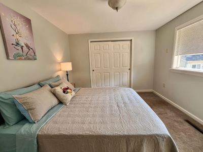 Charming 2BR w/ Garden Retreat & 2 Free Parking