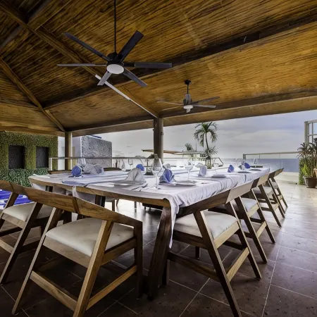Puerto Vallarta amazing Beachfront Home, Chef included, heated infinite pool.