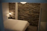 Unique, heritage building in the heart of Kingston! Right on Market Square! - boutique
